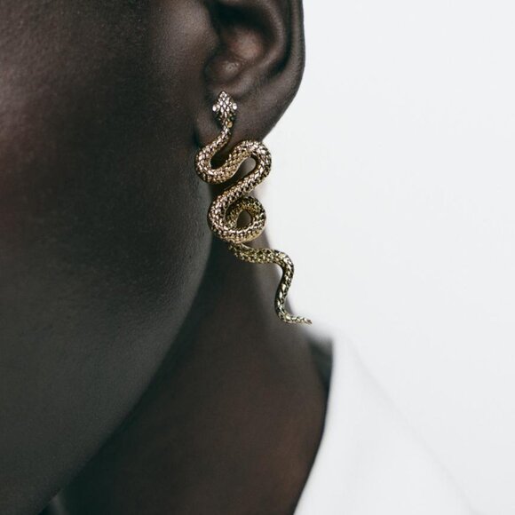 3/$35 Gold Tone Snake Dangle Drop Stud Earrings Statement Jewelry Serpent - Picture 4 of 8
